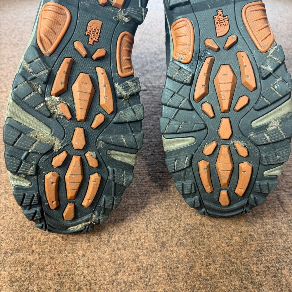 The North Face Men Chilkat III Waterproof Heatseeker Winter Boots Brown NF0A39V6